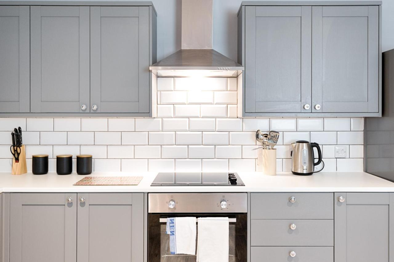 3 Rm Studio, Open-Plan Living, Dining, & Kitchen Llanelli Eksteriør bilde