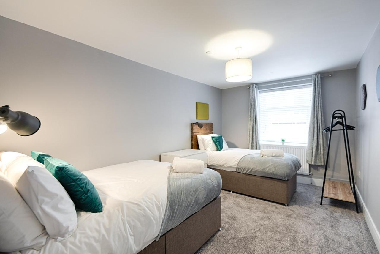 3 Rm Studio, Open-Plan Living, Dining, & Kitchen Llanelli Eksteriør bilde