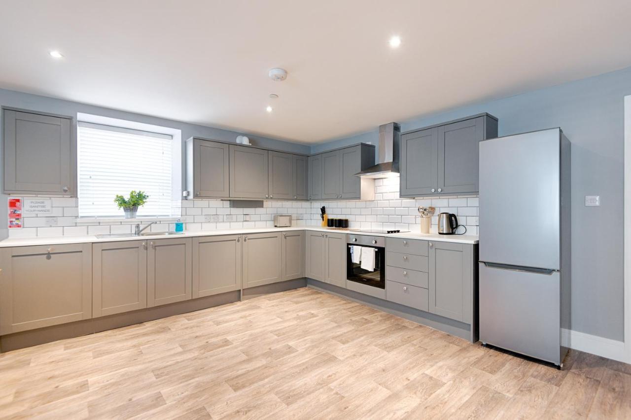 3 Rm Studio, Open-Plan Living, Dining, & Kitchen Llanelli Eksteriør bilde