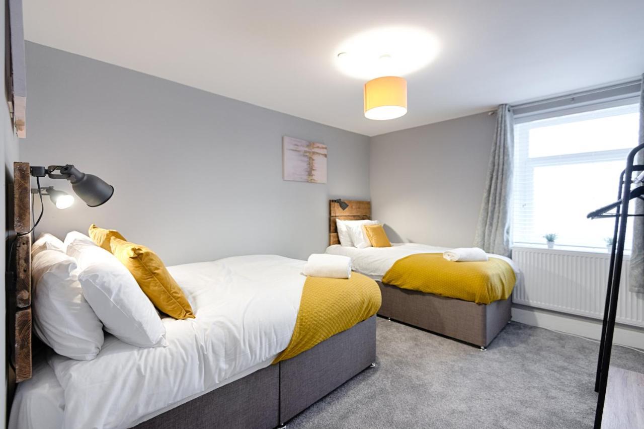 3 Rm Studio, Open-Plan Living, Dining, & Kitchen Llanelli Eksteriør bilde